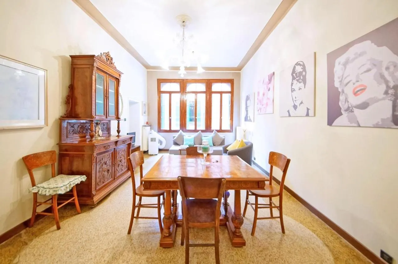 Dolcevita Apartments N 490 Venice 0*,
