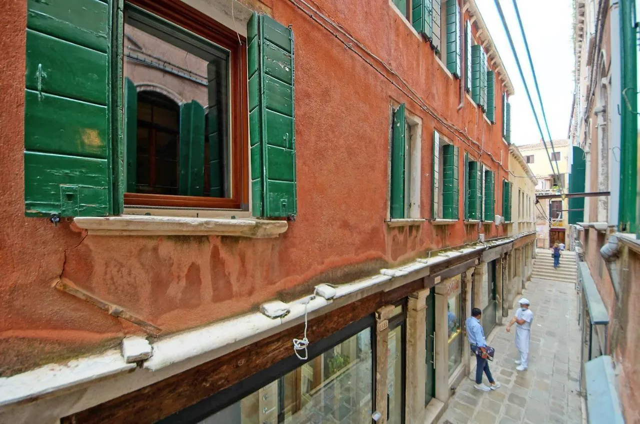 Dolcevita Apartments N 490 Venice 0*,  Italy